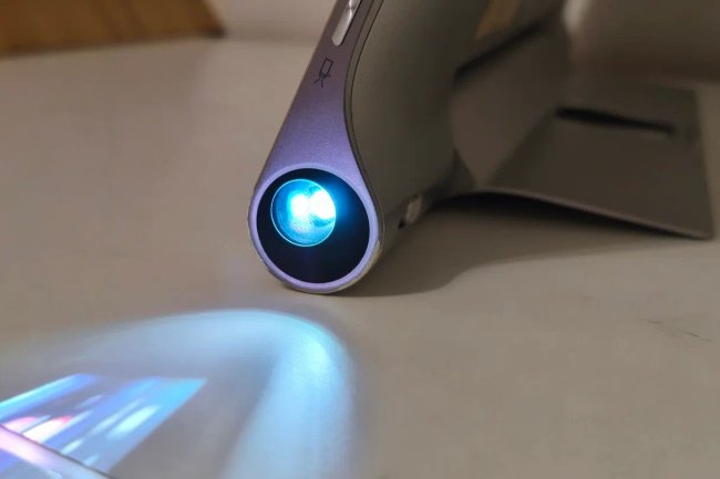 Ретрообзор планшета с проектором Lenovo Yoga Tablet 2 Pro