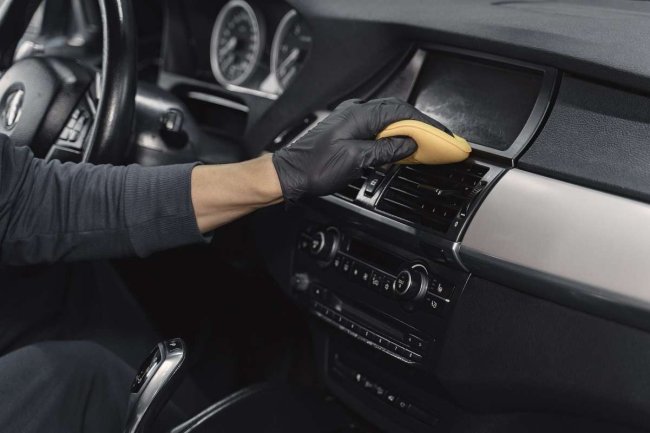 Kак оживить старый пластик подручными средствами