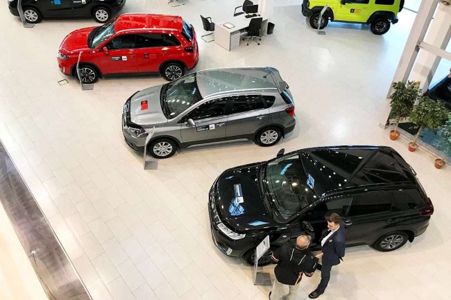 Автокомпании начали выводить на рынок РФ маломощные машины: причины