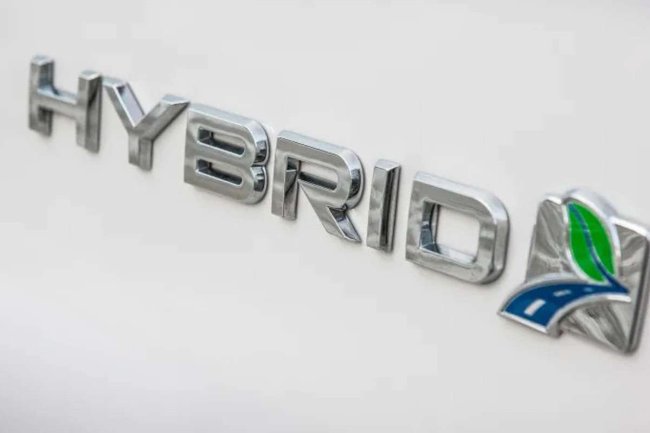 MHEV, HEV, PHEV или EREV? Специалисты объяснили, как выбрать гибрид, который нужен именно вам