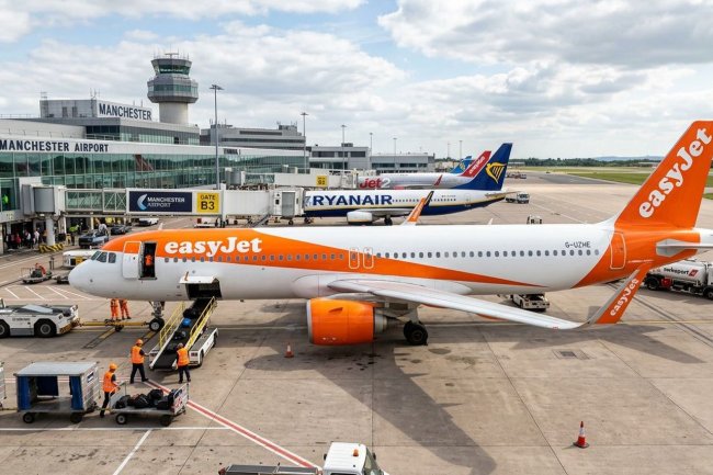 Лишний вес: шесть туристов высадили из самолета ради взлета