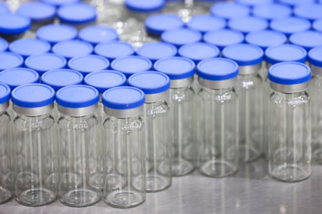 Более 45% взрослых с гемофилией запасают препараты из-за перебоев с поставками