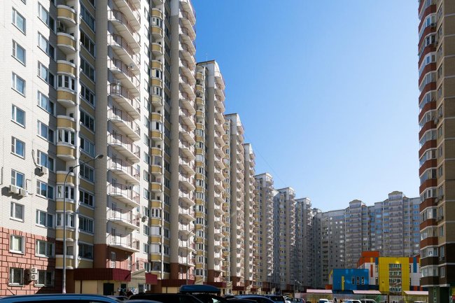Эксперты зафиксировали замедление роста цен на жилье в мегаполисах России