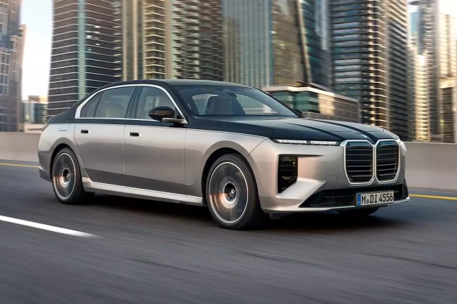 Новый BMW 7 Series привезут в Россию