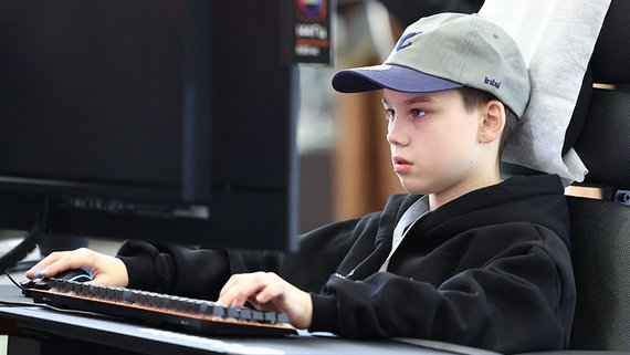 83% россиян выступили бы за подтверждение возраста детей перед входом в соцсети