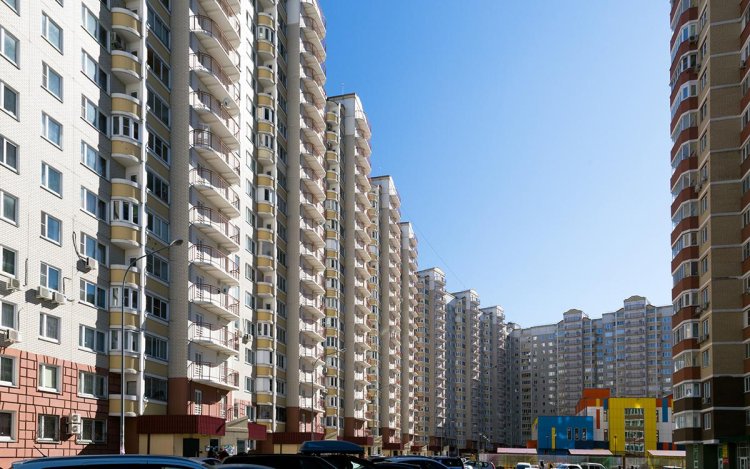 Эксперты зафиксировали замедление роста цен на жилье в мегаполисах России