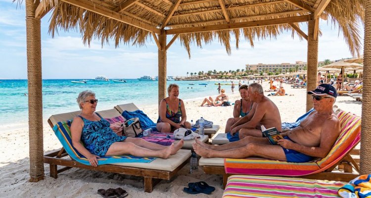 Не Хургадой единой: как пенсионеру пережить майский зной на Красном море