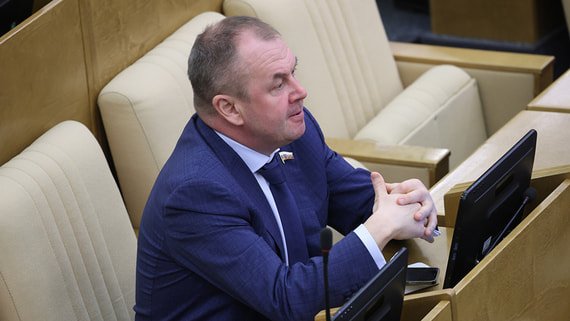 «Вне списка, но не вне политики: Станислав Наумов намерен баллотироваться в Госдуму как самовыдвиженец»